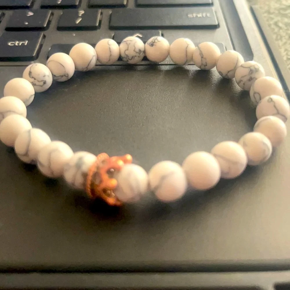 CROWN BRACELET - Picture 1 of 3